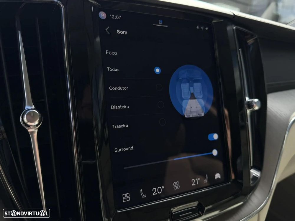 Volvo XC 60 2.0 T6 PHEV Ultimate Dark AWD - 41