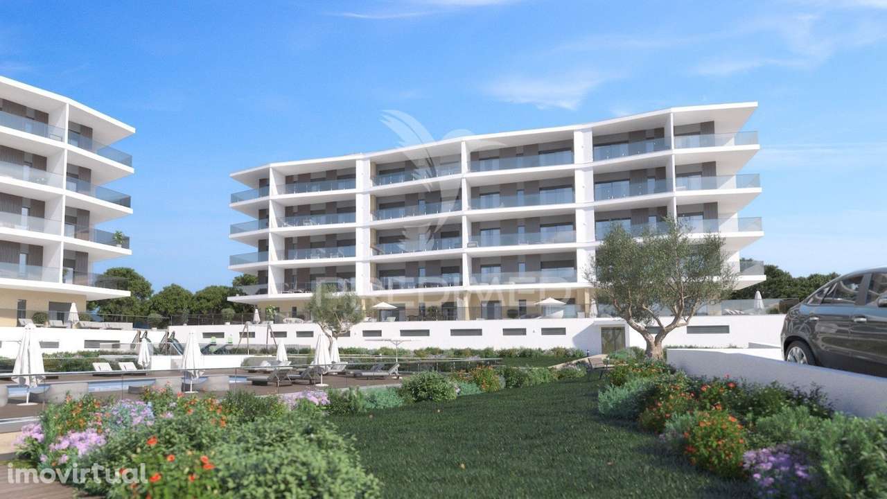 Horus Residence - Apartamento T2 , Rés do chão com 184m2 de área br... - Grande imagem: 4/39