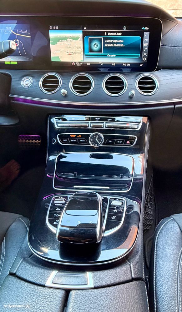 Mercedes-Benz E 300 de AMG Line - 12