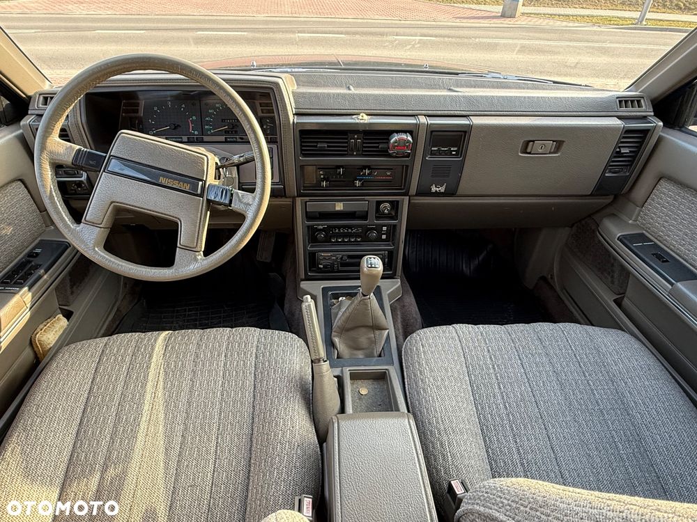 Nissan Laurel 2.8 GL D - 11