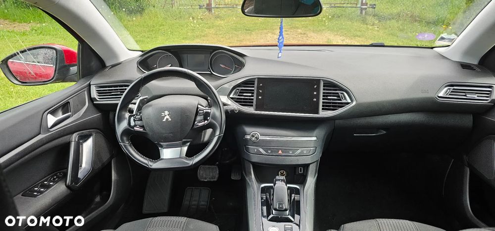 Peugeot 308 PureTech 130 GPF EAT8 Stop & Start Allure - 10