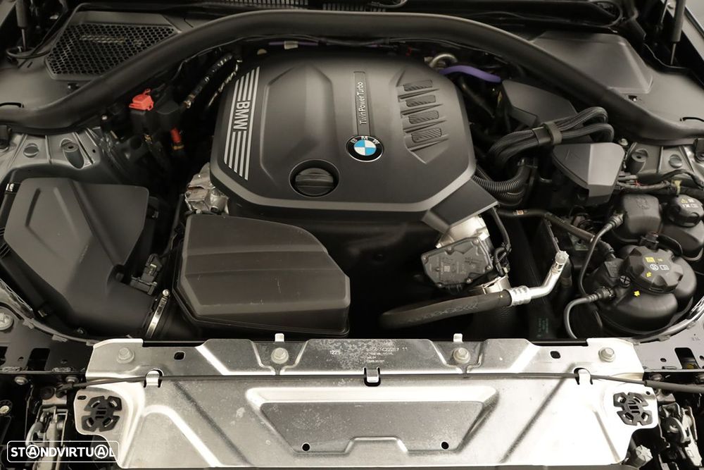 BMW 320 d Auto - 25