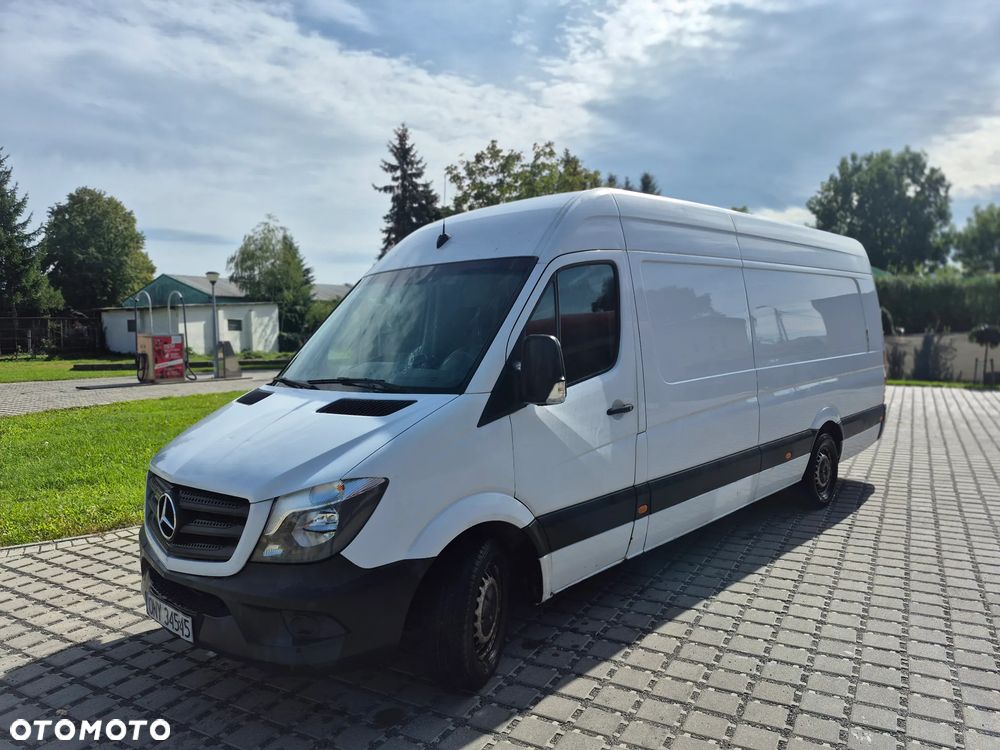 Mercedes-Benz Sprinter - 1