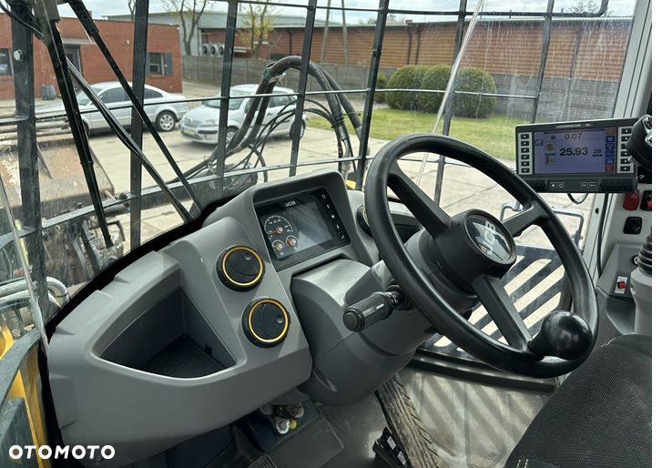 JCB 437 S5 WasteMaster - 25
