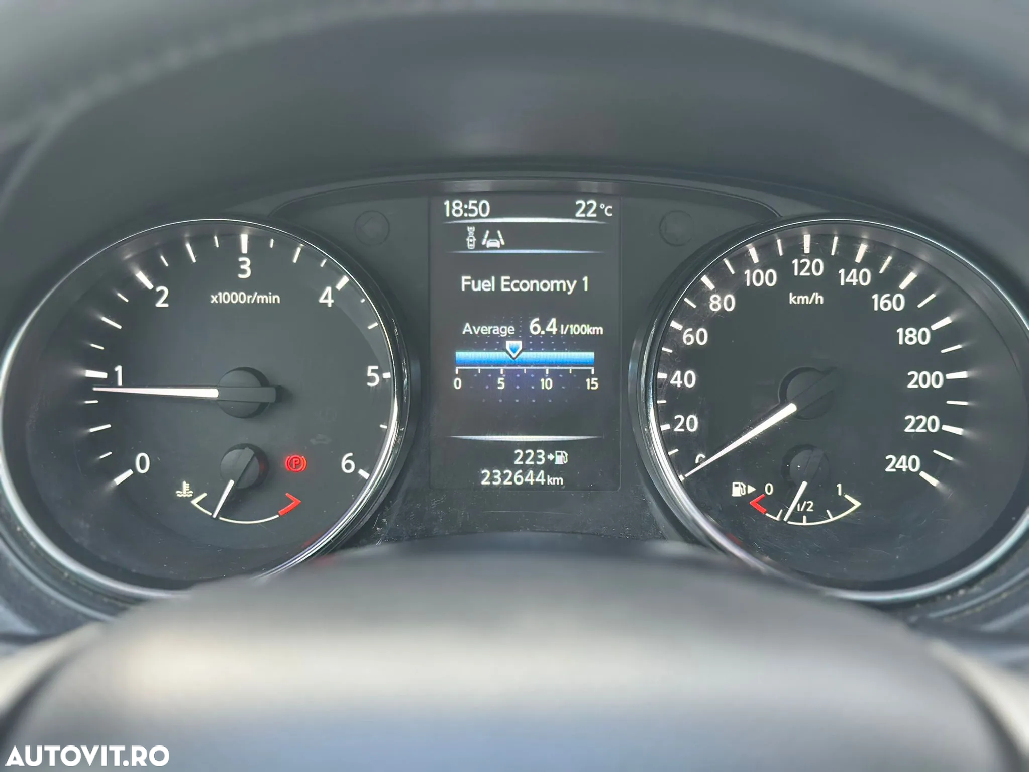 Nissan Qashqai 1.5 DCI Start/Stop N-Connecta - 11