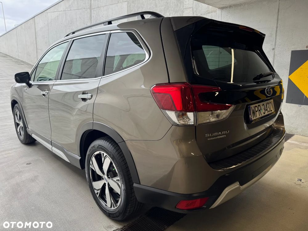 Subaru Forester 2.0i-L Platinum (EyeSight) Lineartronic - 6