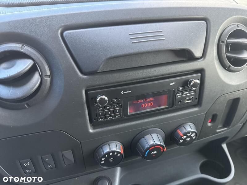 Renault Master - 15