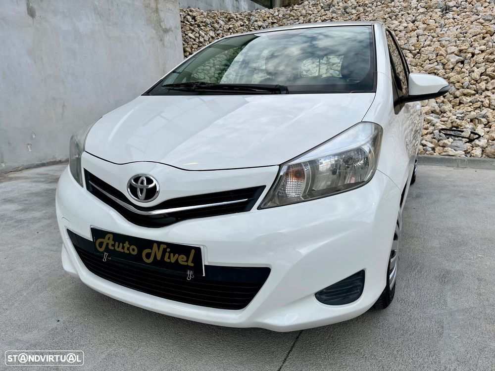 Toyota Yaris 1.4 D-4D ACtive+AC - 9