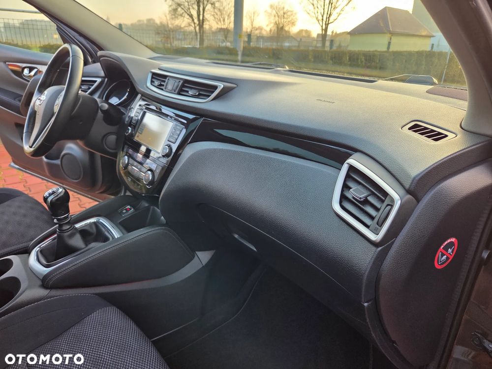 Nissan Qashqai 1.2 DIG-T TEKNA+ - 18