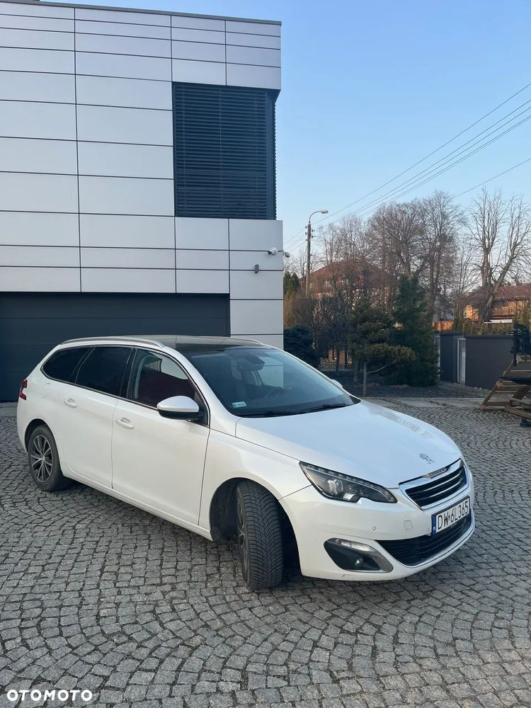 Peugeot 308 1.2 PureTech Allure S&S - 3