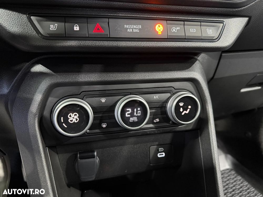 Dacia Logan TCe 90 MT6 Journey - 25