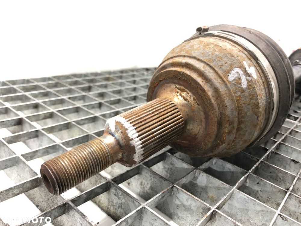 PÓŁOŚ LEWY PRZÓD  MAN TGE Autobus 2017 - 2022 2.0 TDI 130 kW [177 KM] olej napędowy 2017 - 2022 - 2