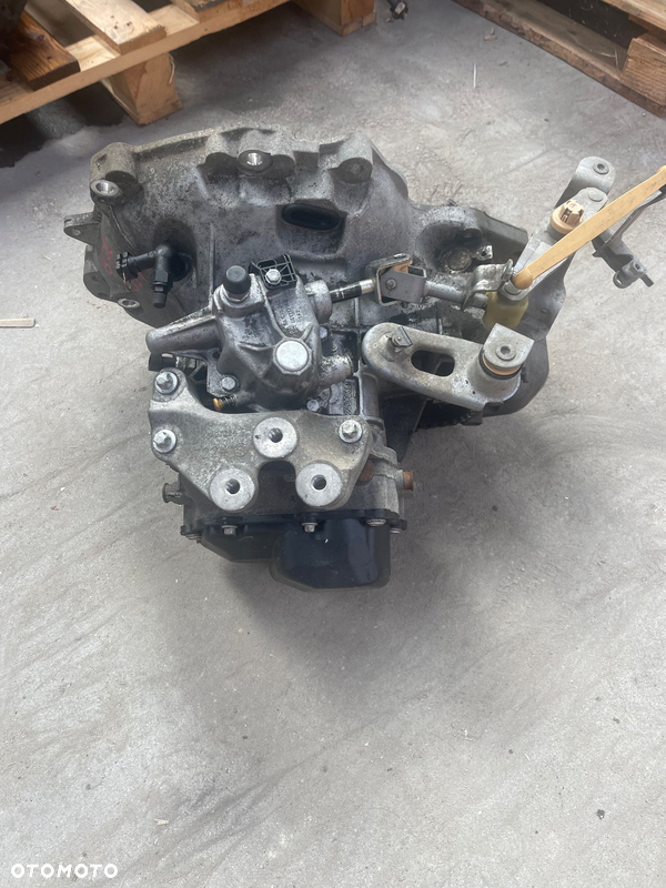OPEL CORSA D 1.3 LIFT SKRZYNIA BIEGÓW E394