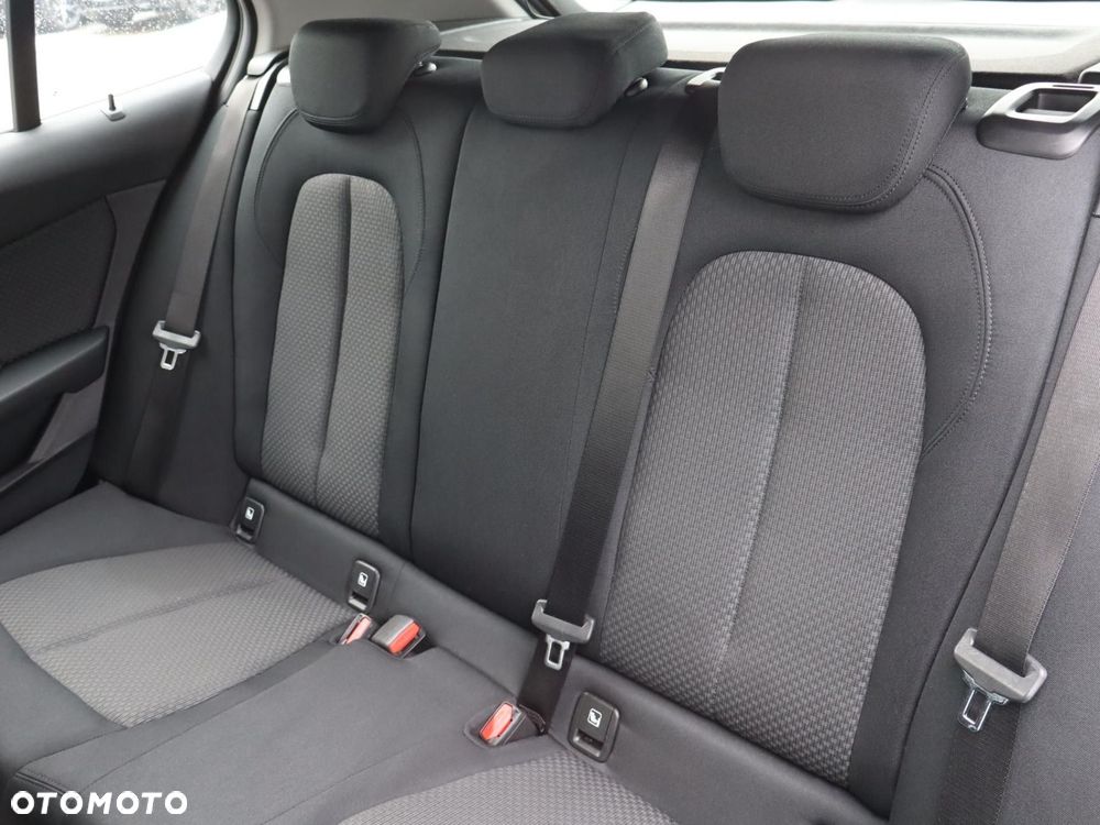 BMW Seria 1 118i Advantage - 9