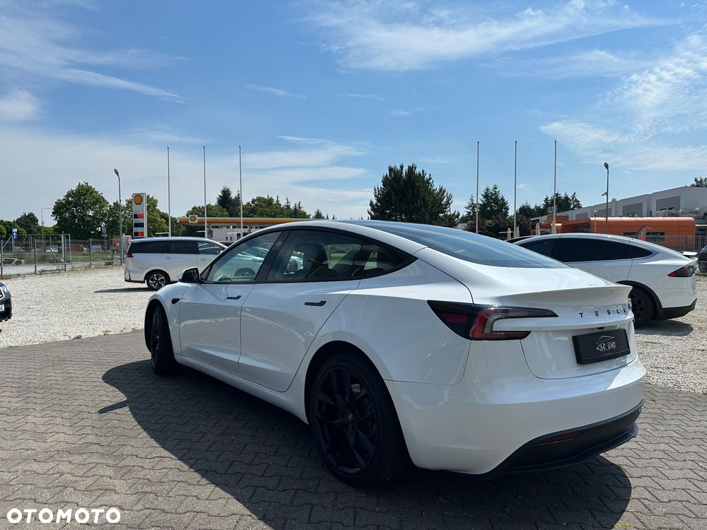 Tesla Model 3 - 6