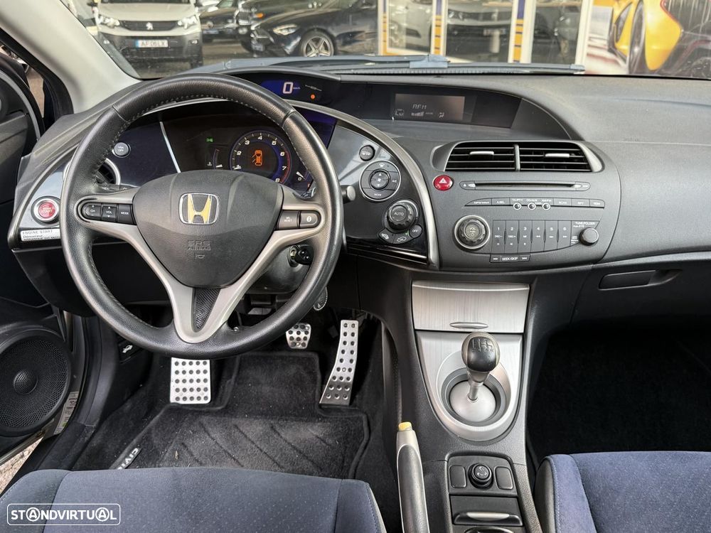 Honda Civic 1.4 Comfort - 22
