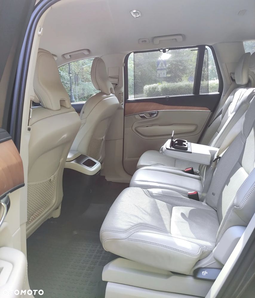 Volvo XC 90 D5 SCR AWD Inscription - 24
