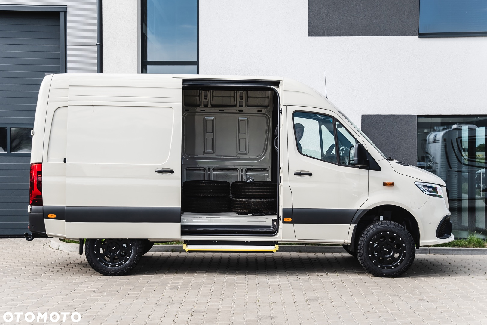 Mercedes-Benz SPRINTER 4x4 - 6
