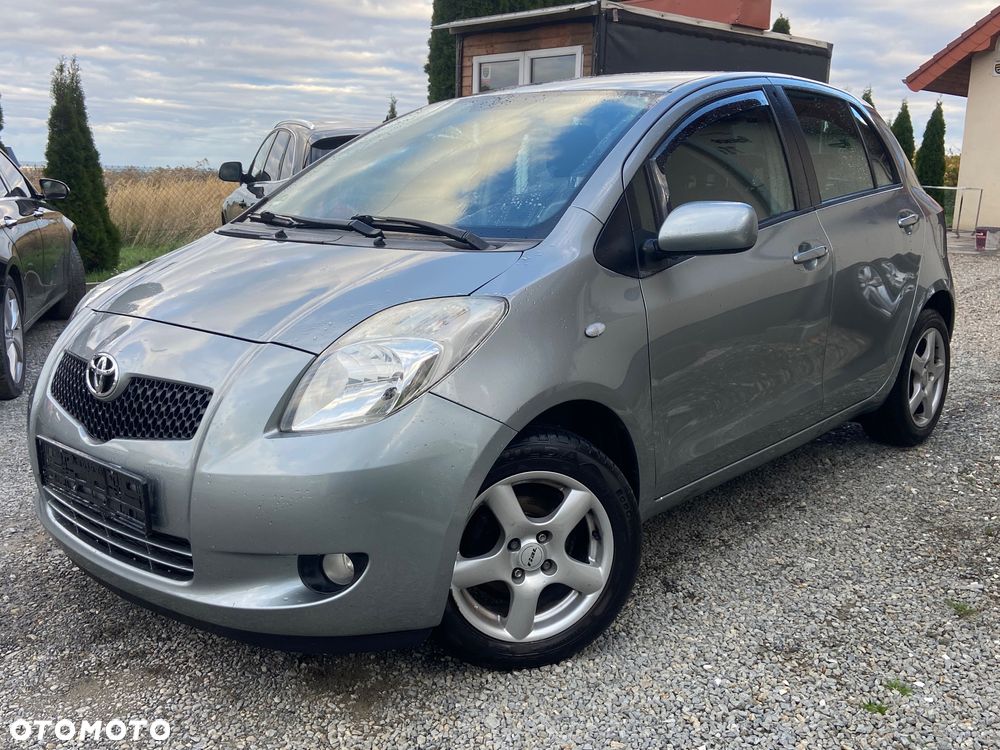 Toyota Yaris 1.3 VVT-i Executive - 3