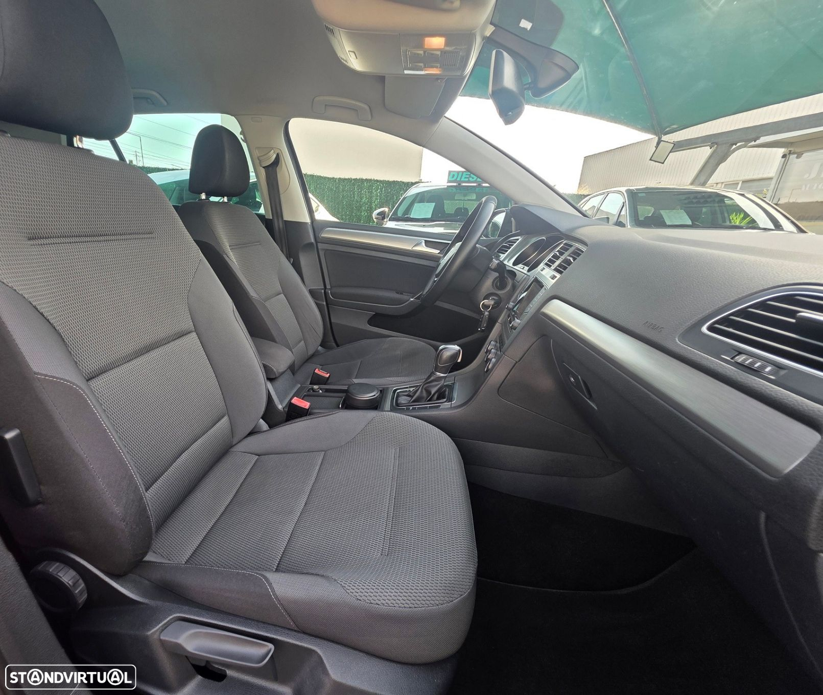VW Golf 1.2 TSi Confortline DSG - 19