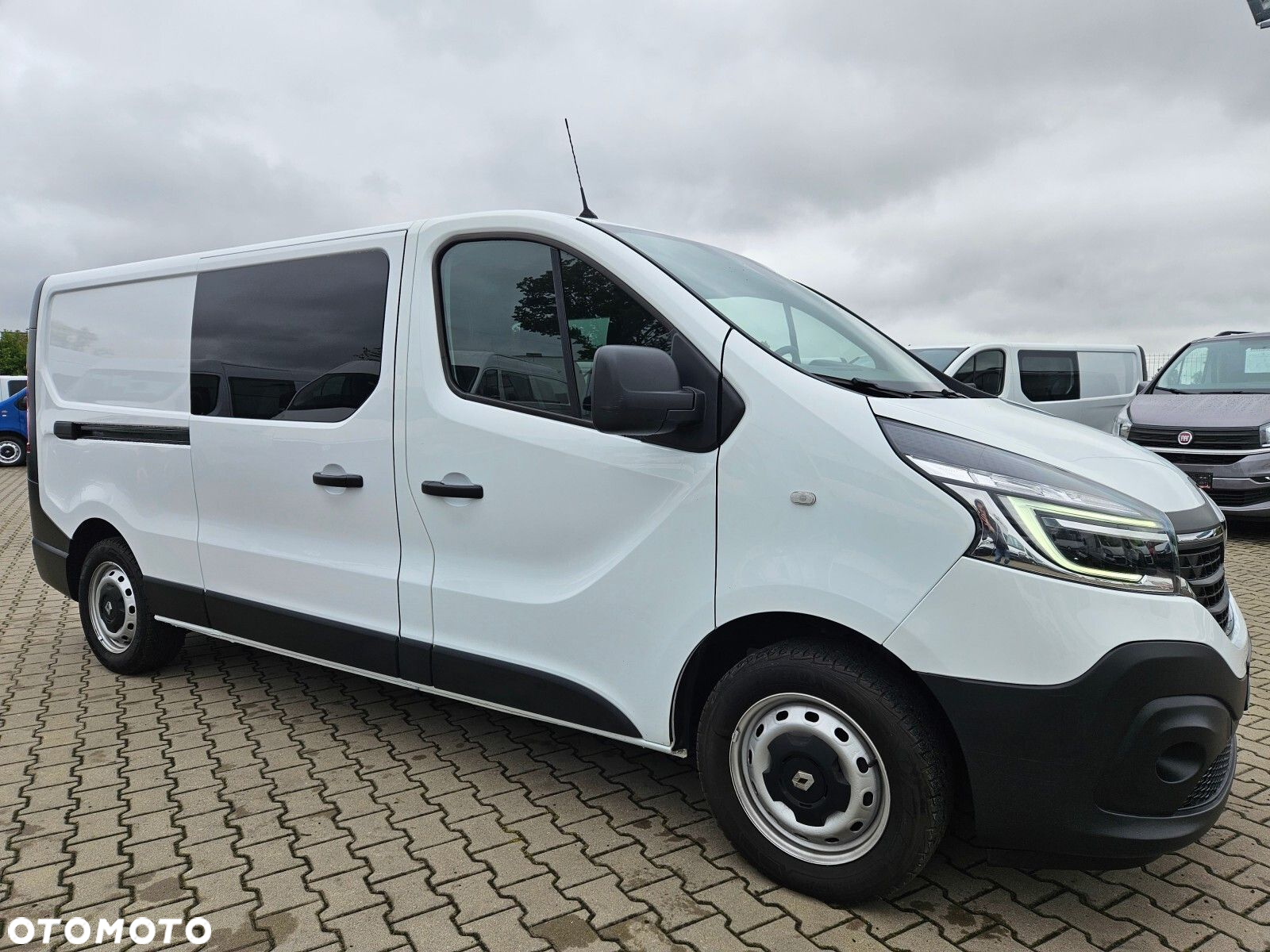 Renault Trafic L2H1 *84900zł NETTO* Brygadówka 6 osób 2.0dCi/120KM - 3