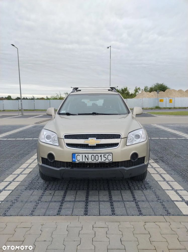 Chevrolet Captiva 2.4 LS 5os - 2
