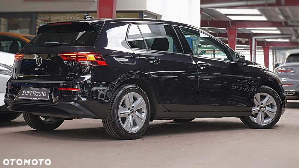 Volkswagen Golf 1.5 eTSI Life DSG - 12