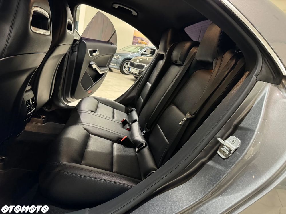 Mercedes-Benz CLA - 30