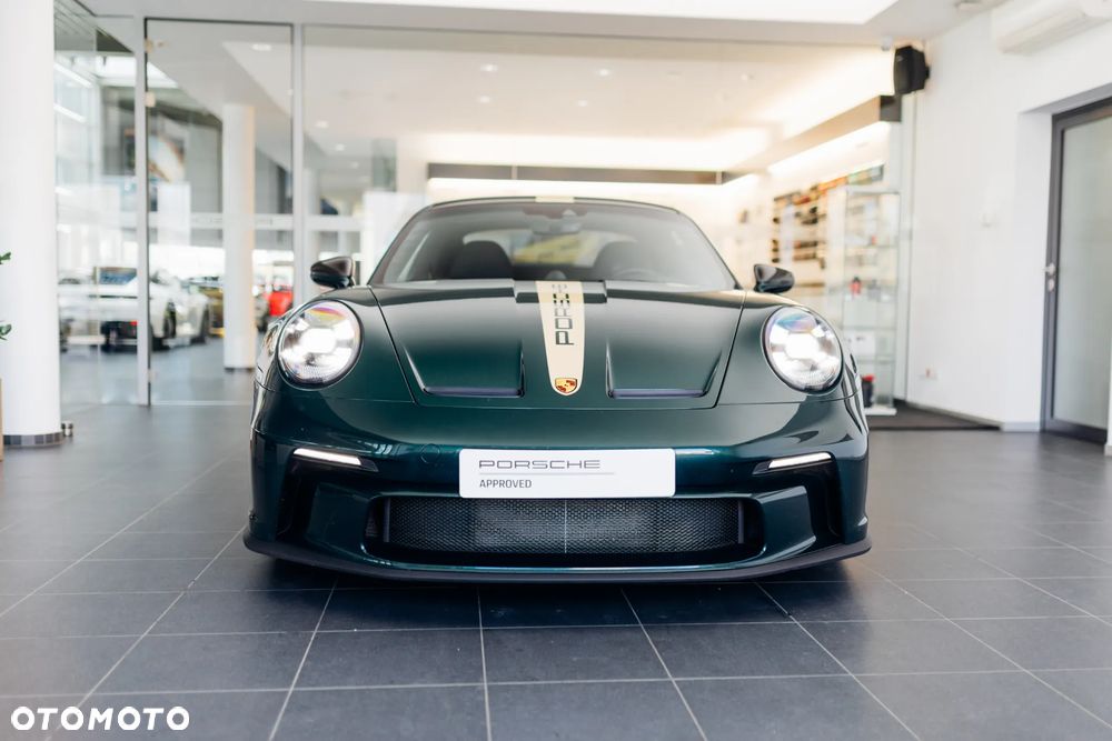 Porsche 911 GT3 Touring PDK - 10