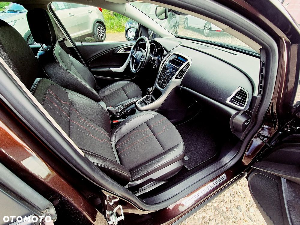 Opel Astra 1.4 Turbo Color Edition - 29