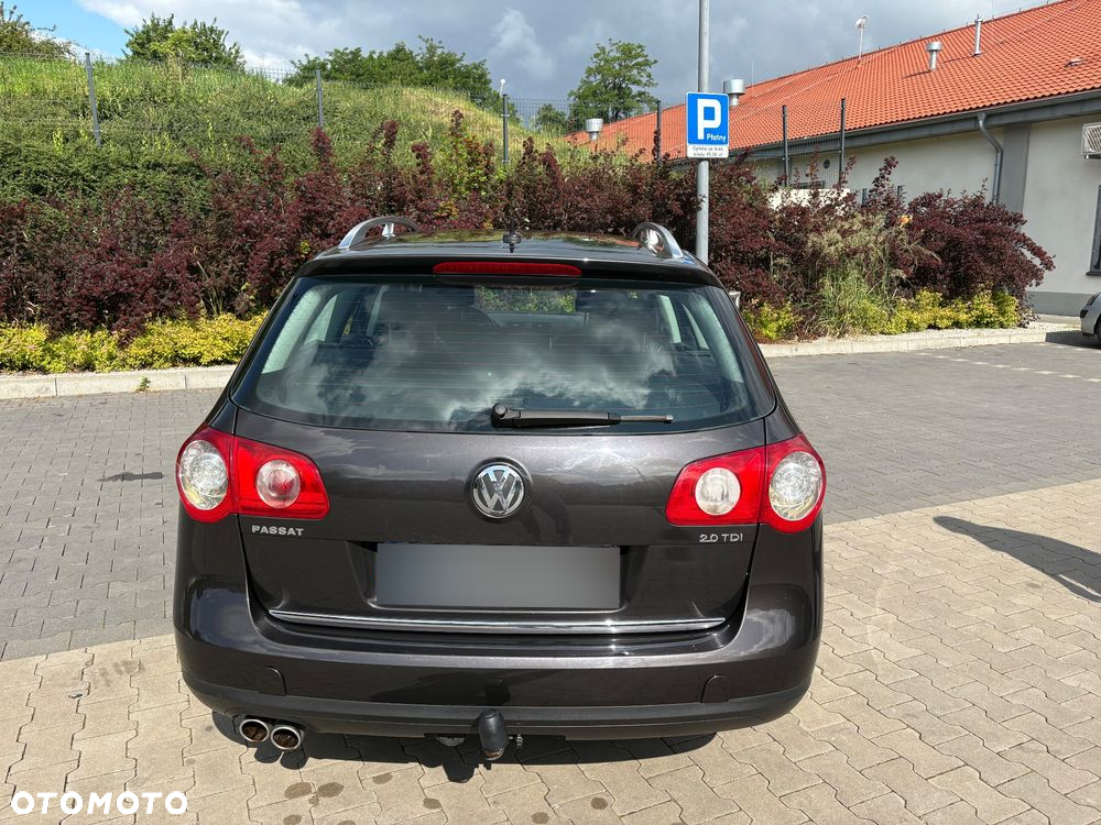Volkswagen Passat 2.0 TDI Comfortline - 5