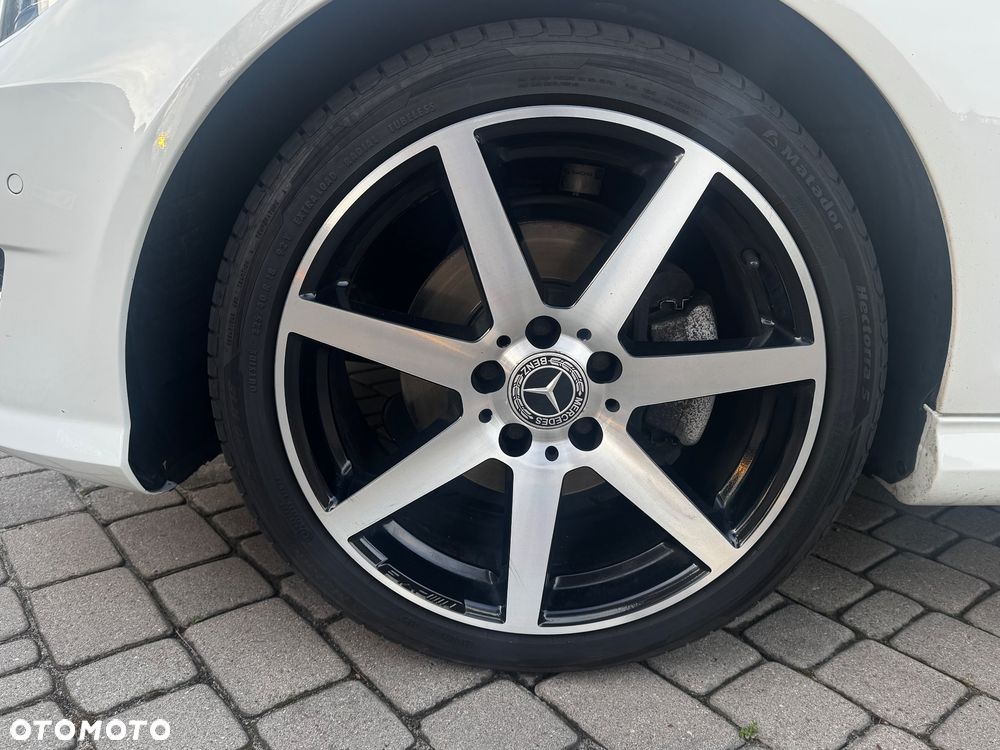 Mercedes-Benz Klasa C 220 CDI BlueEff Edition - 6