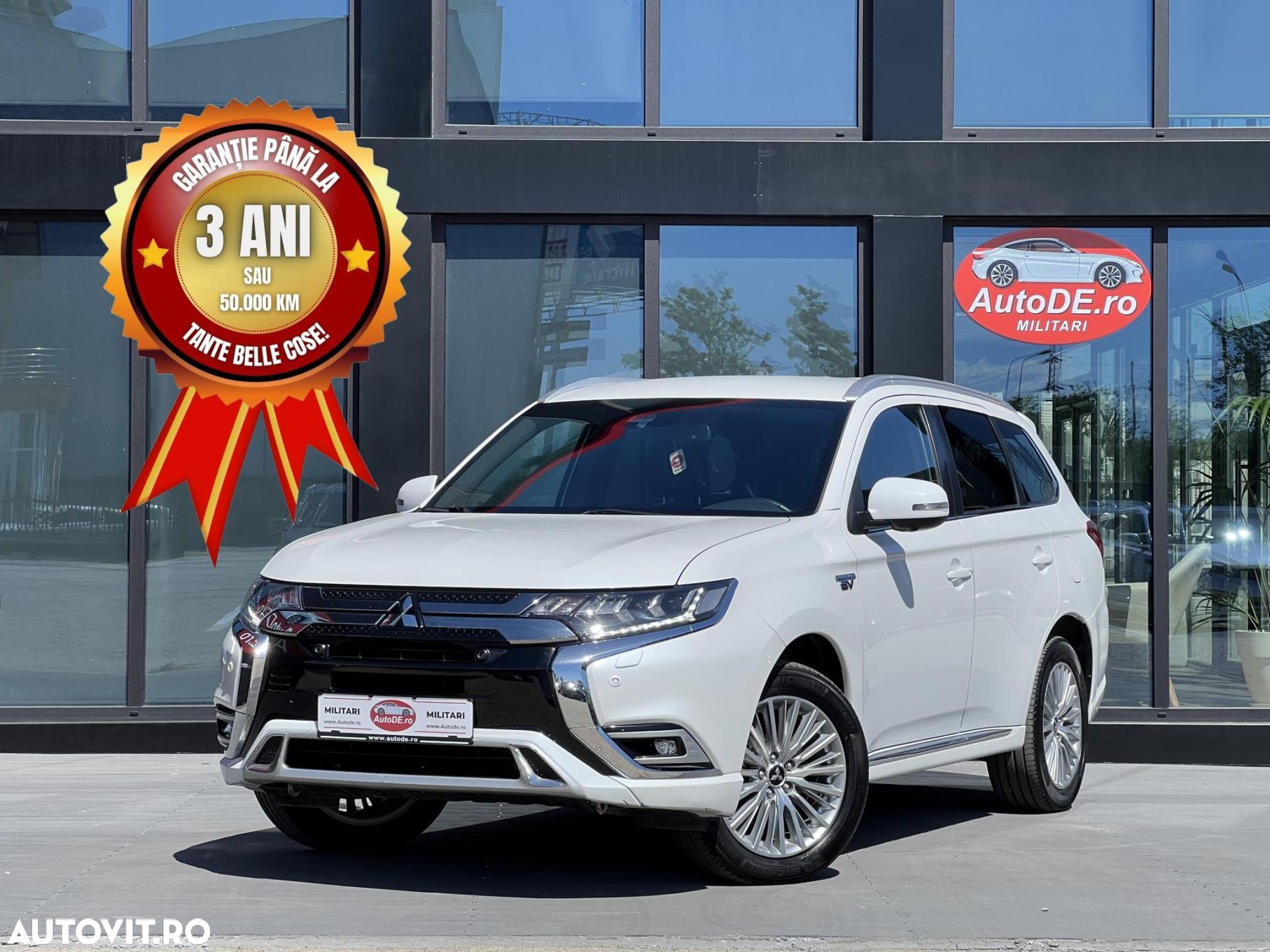 Mitsubishi Outlander - 1