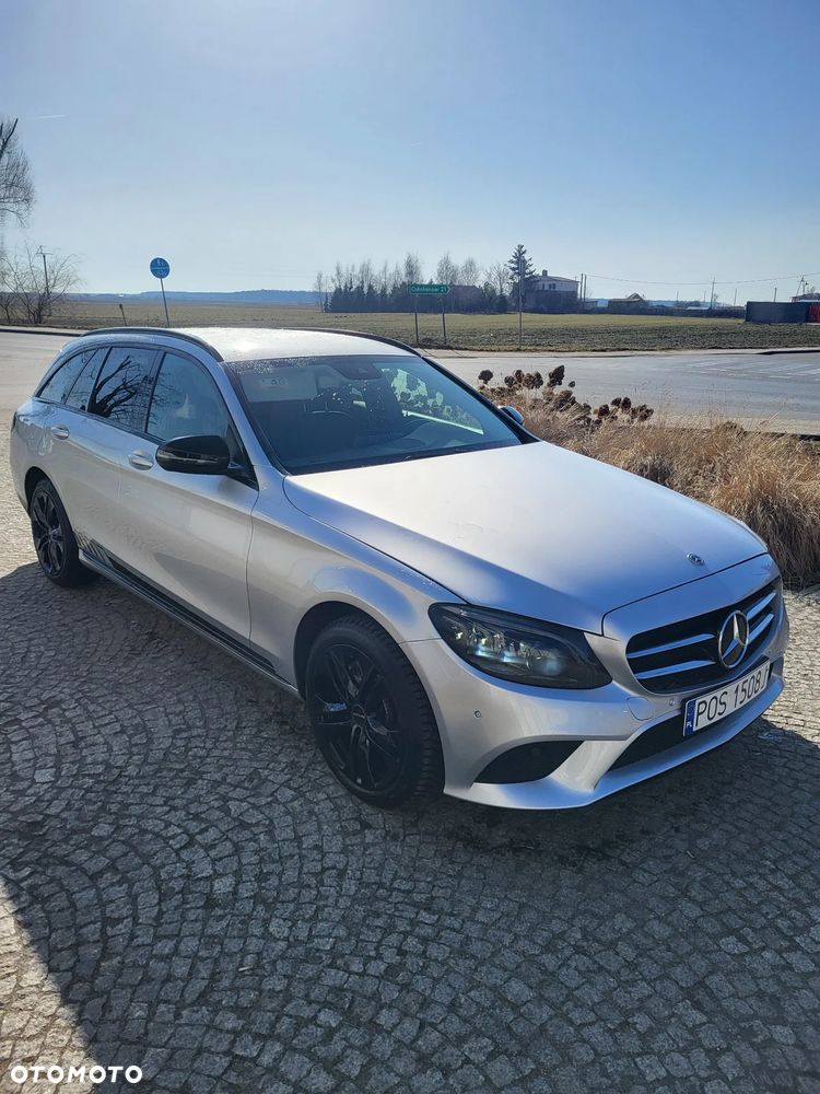 Mercedes-Benz Klasa C 220 d 4MATIC 9G-TRONIC - 23