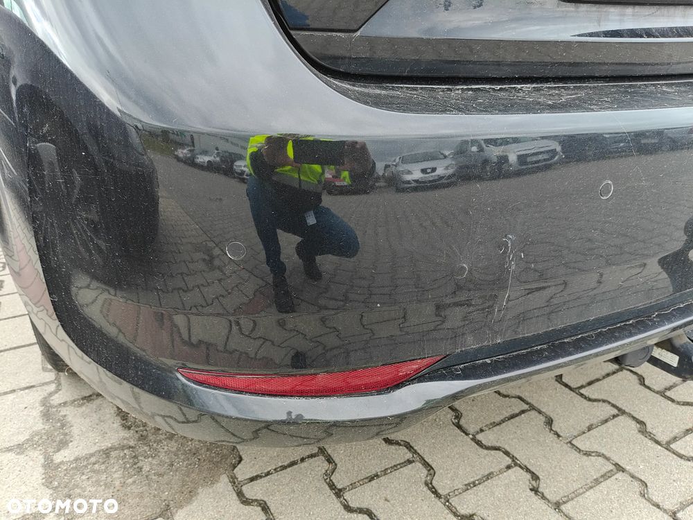 Toyota Avensis 1.8 Active - 9