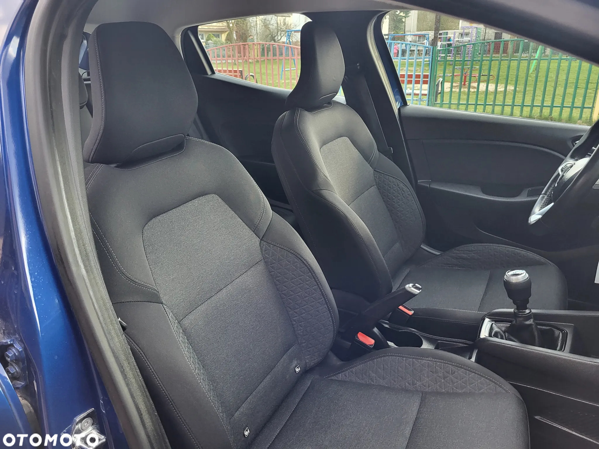 Renault Clio BLUE dCi 100 INTENS - 22
