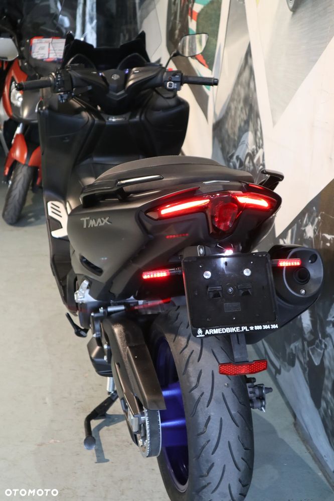 Yamaha Tmax - 10