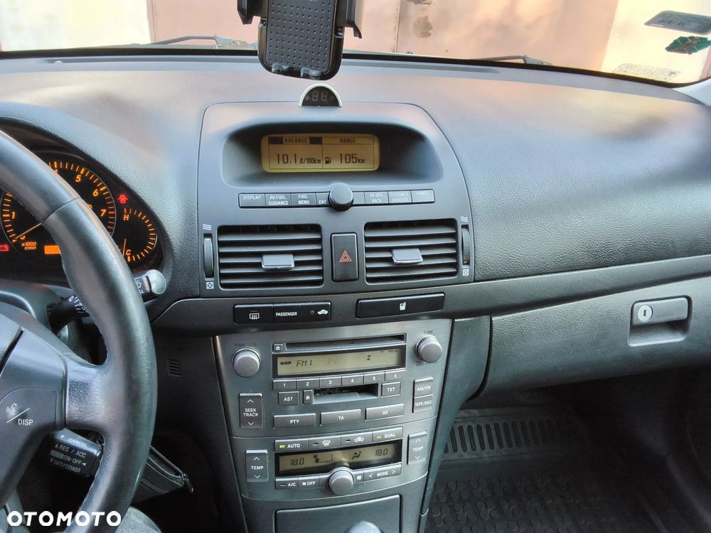 Toyota Avensis 2.0 VVT-i Prestige - 34