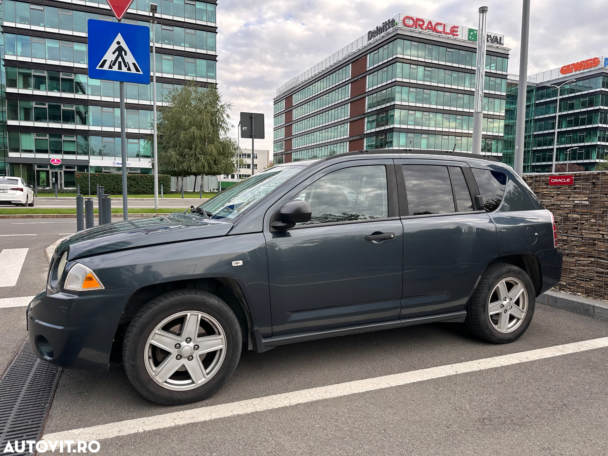Jeep Compass - 2
