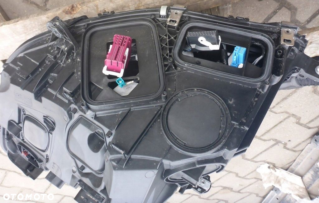 Mercedes C W223 Reflektor Prawy A2239063405 - 6