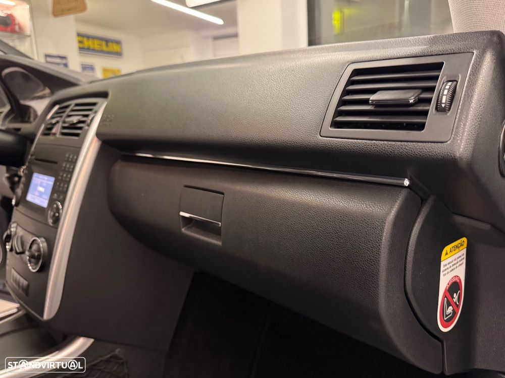 Mercedes-Benz B 150 BlueEFFICIENCY - 17