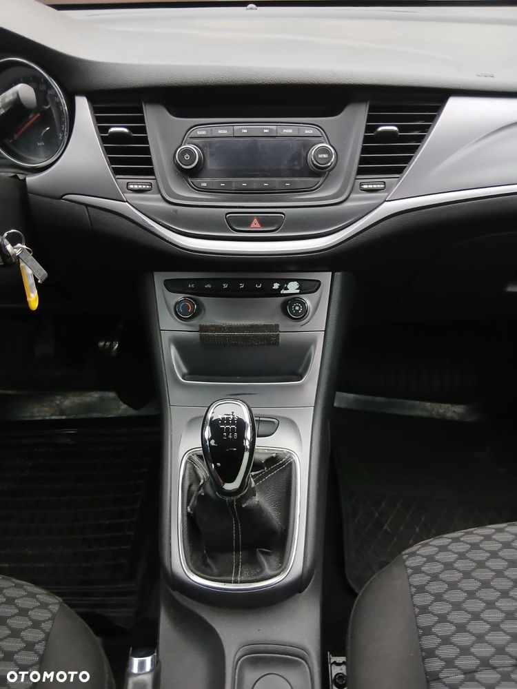 Opel Astra 1.0 T Essentia S&S - 8