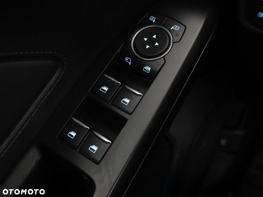 Ford Focus 1.5 EcoBlue STart-Stopp-System TITANIUM - 38