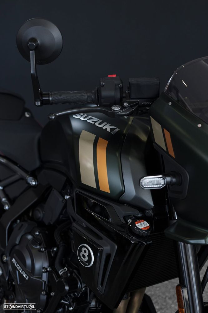Suzuki GSX 8 TT - 4