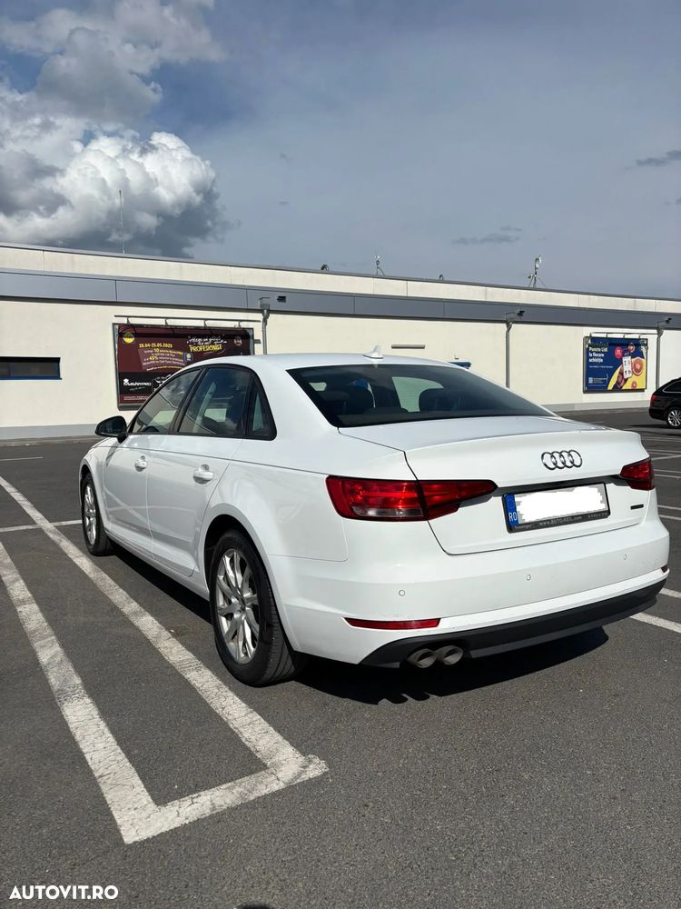 Audi A4 2.0 TDI quattro S tronic - 9