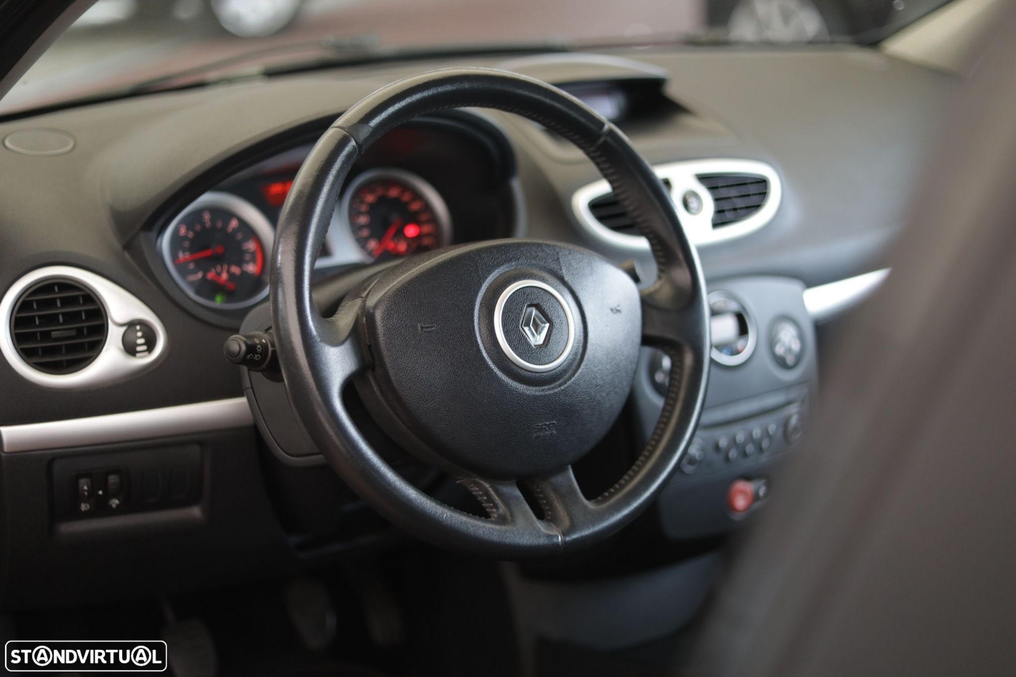 Renault Clio 1.2 TCE Dynamique S - 15