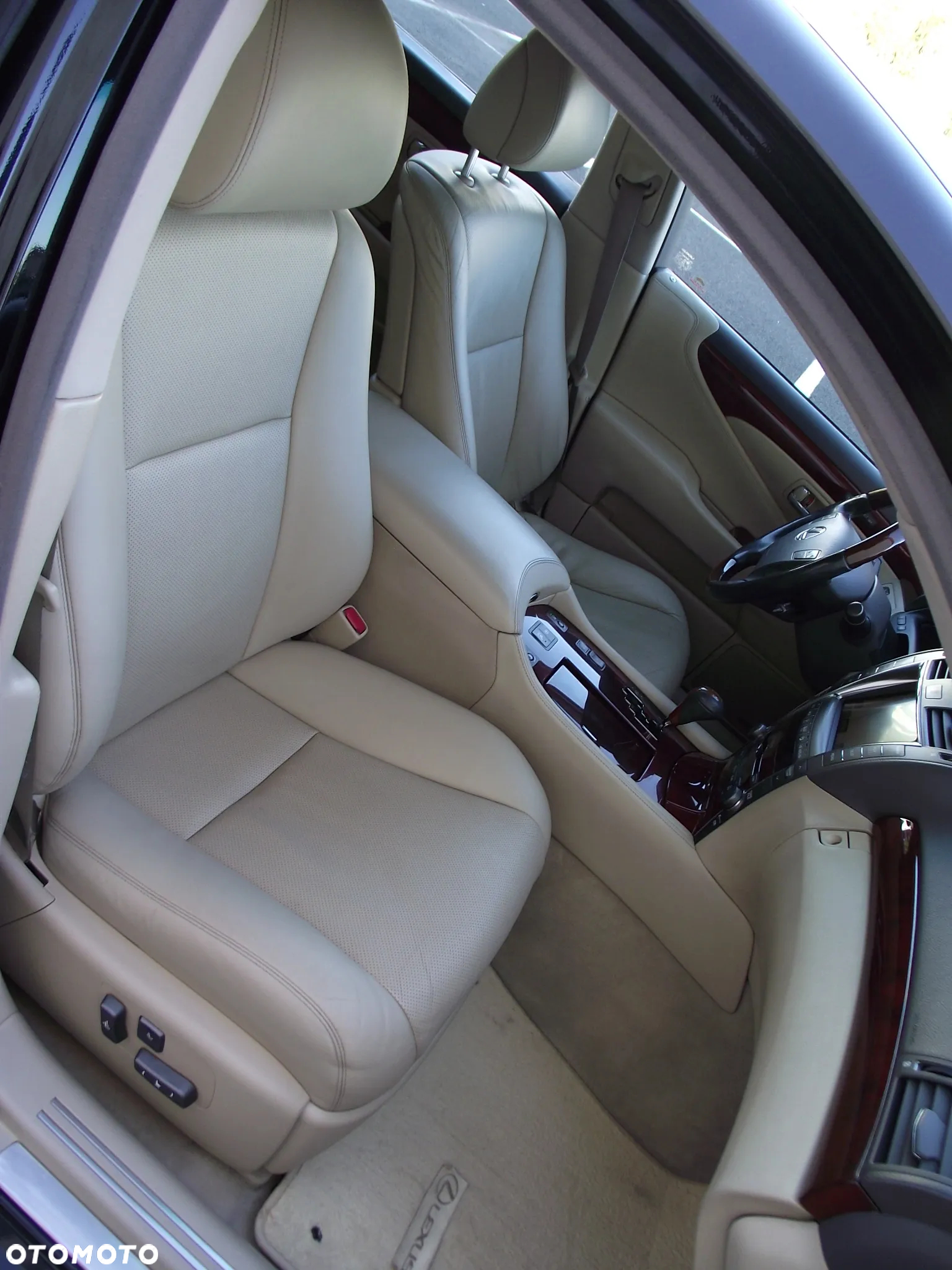 Lexus LS 460 Impression Line - 19