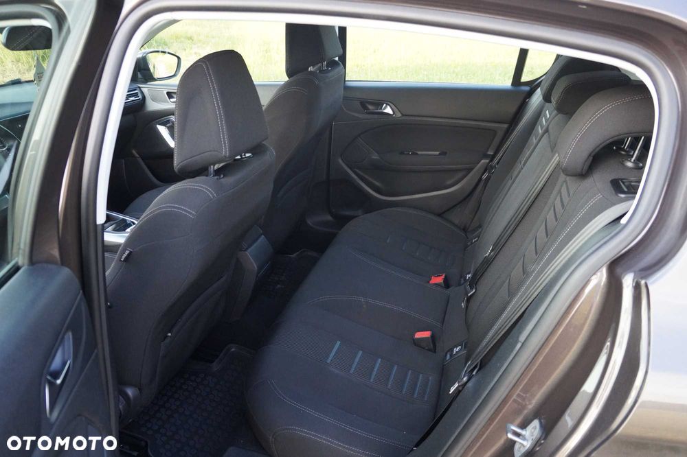 Peugeot 308 - 6