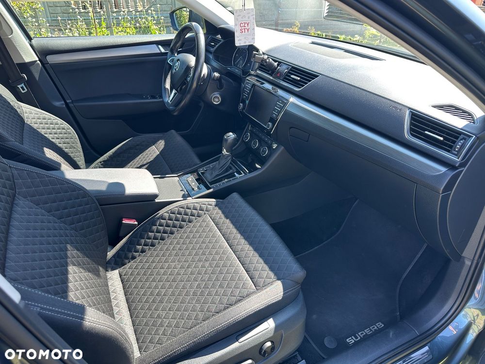 Skoda Superb 2.0 TDI DSG Ambition - 14