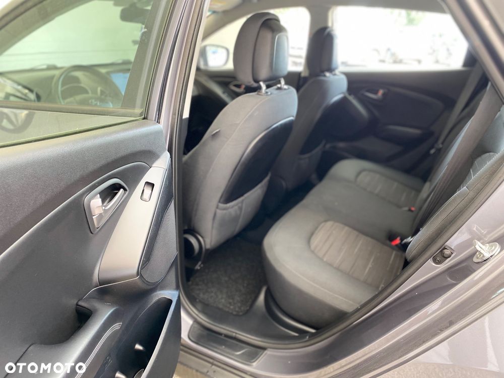 Hyundai ix35 1.6 2WD blue Trend - 15
